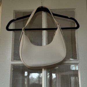 White shoulder bag